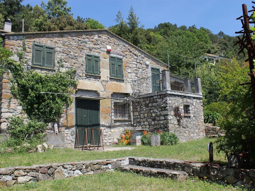 Cottage La Casa Del Pittore Reggimonti Екстер'єр фото