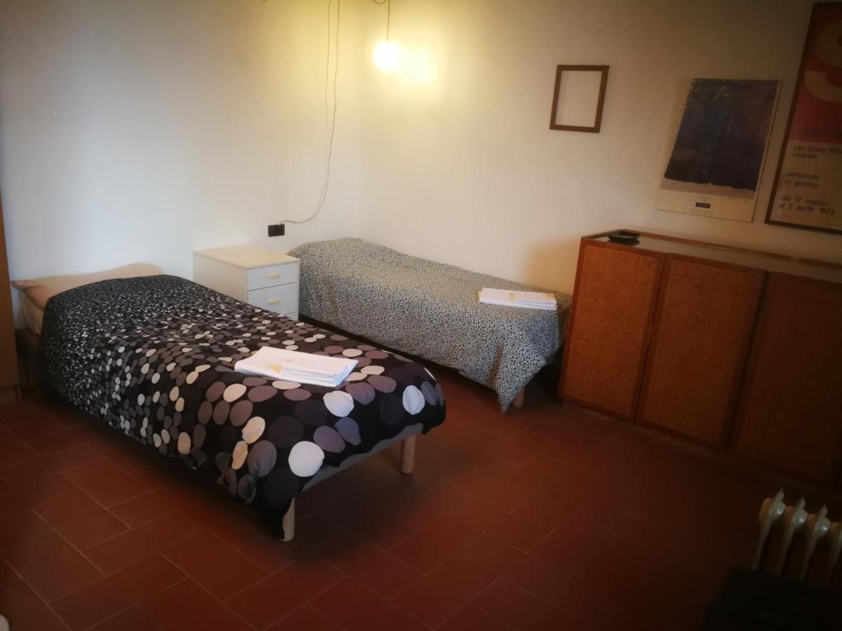 Cottage La Casa Del Pittore Reggimonti Екстер'єр фото
